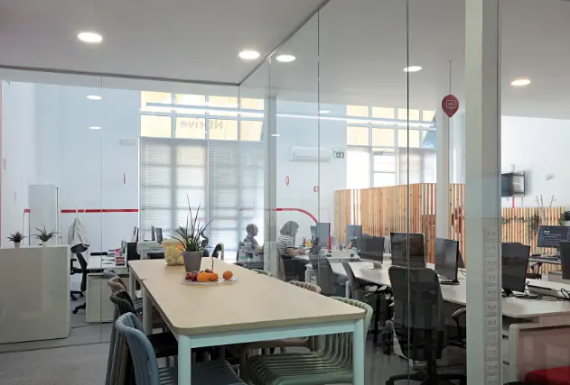 NDrive kitchen and leisure rooms.